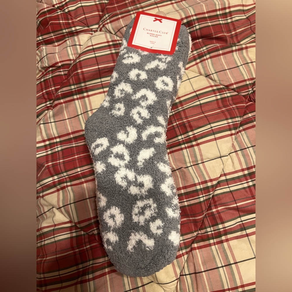 Charter Club-2 Pairs Gray and White  Animal Print and Solid Color Socks NWT